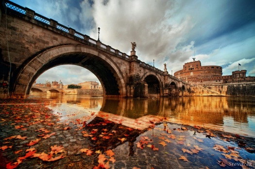 bridge-in-rome-at-autumn-italy