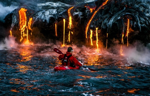 kayaking-extremely-close-to-volcano